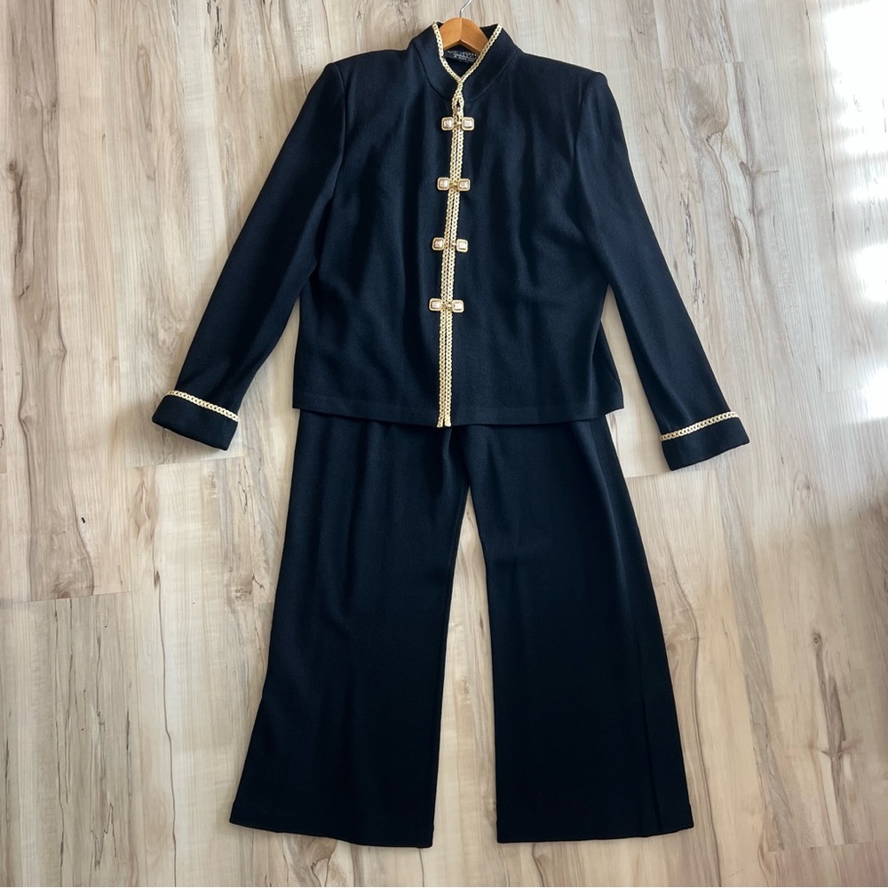 St. John Collection Black Knit 2 Piece Set Pants Jacket Gold Accents Women's 8